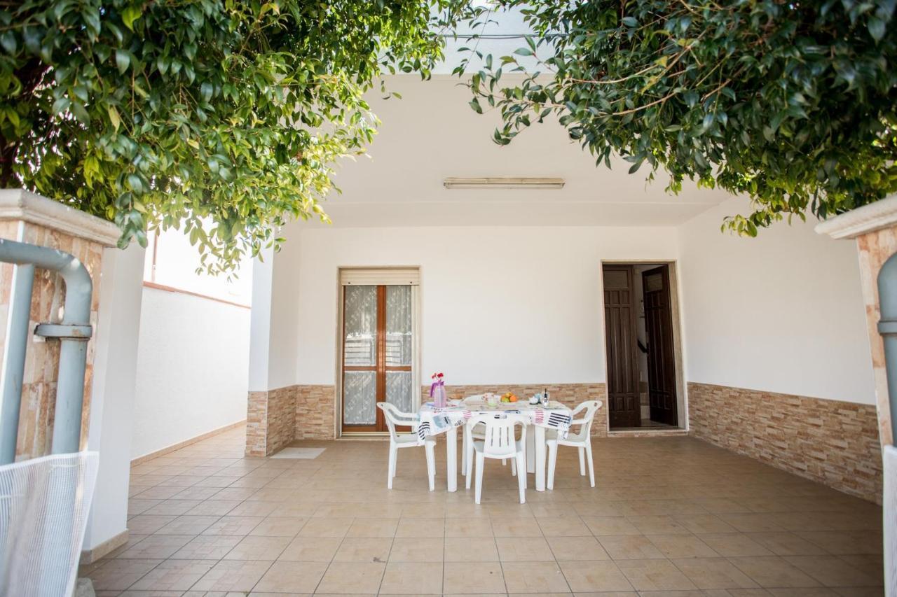 Villino Carolin Daire Torre Lapillo Dış mekan fotoğraf